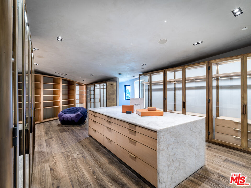 9152 Janice Pl