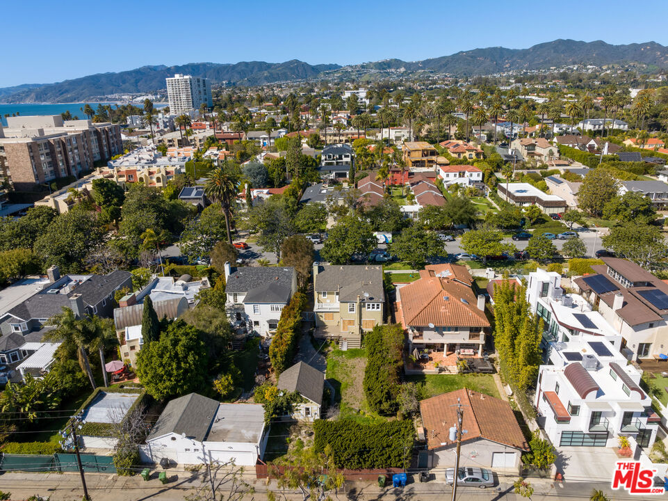 208 Alta Ave