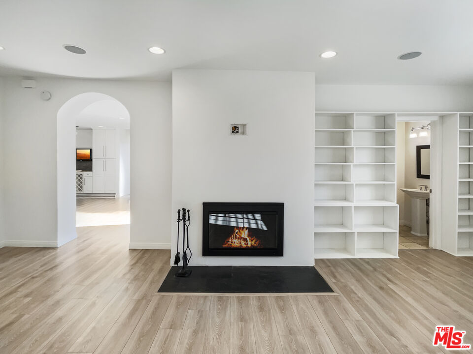 1108 Ocean Park Blvd