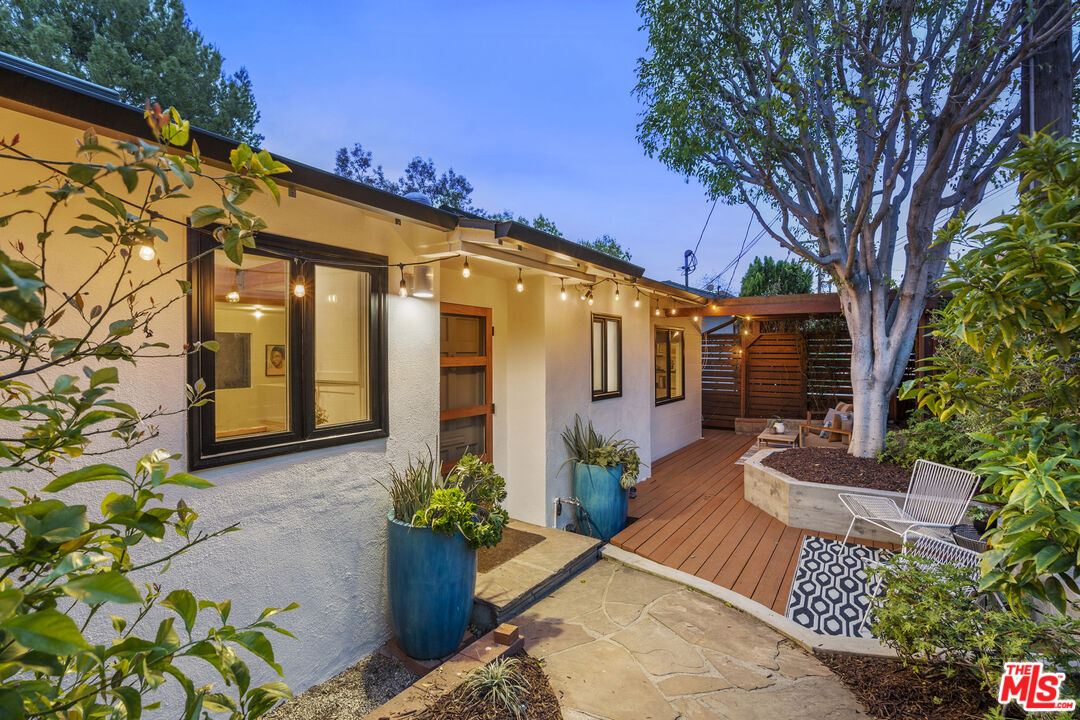 2246 Lyric Ave