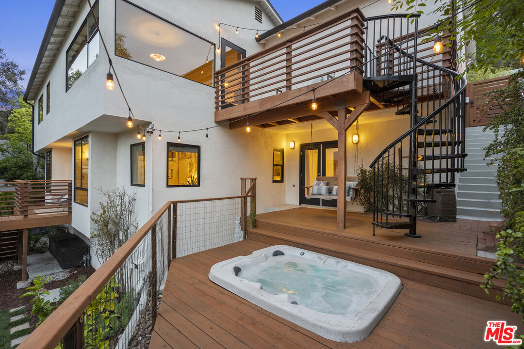 2246 Lyric Ave