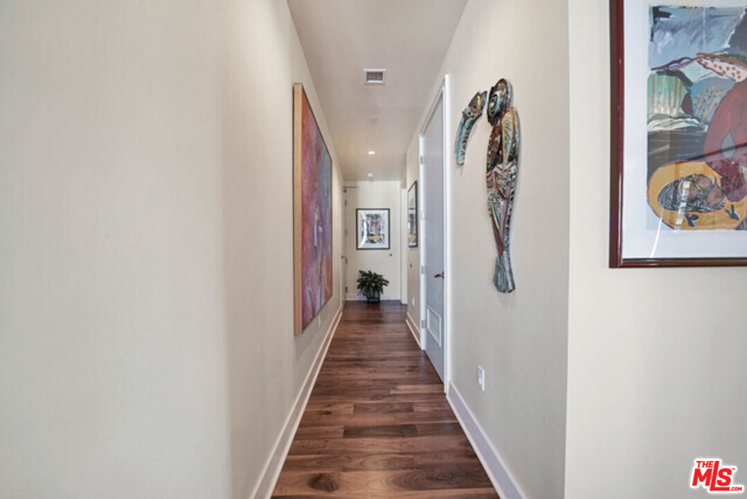 10776 Wilshire Blvd Unit: 1203