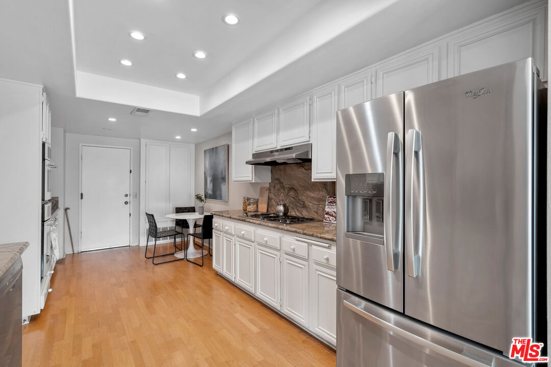 1676 Michael Ln