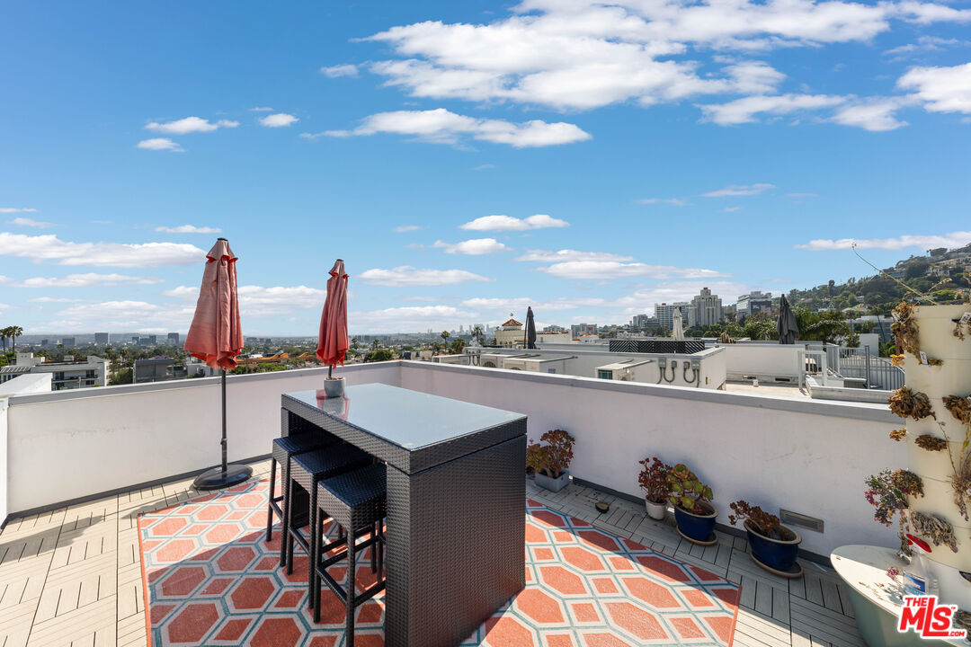 1345 Havenhurst Dr Unit: 13