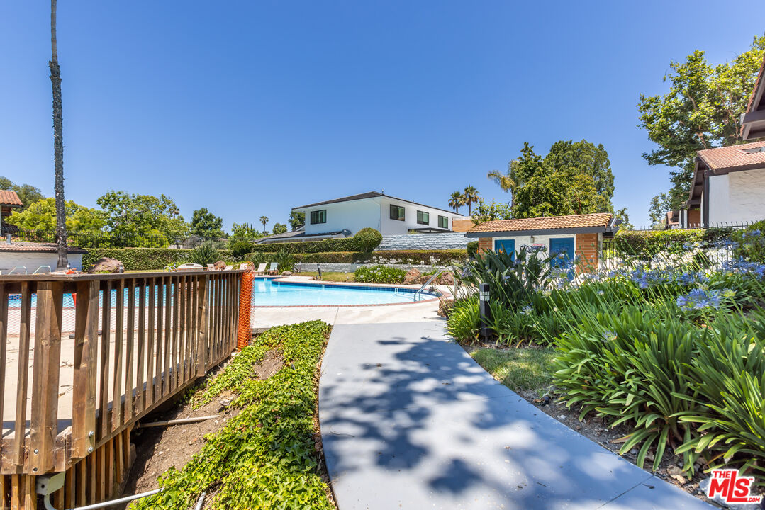 31564 Agoura Rd Unit: 8