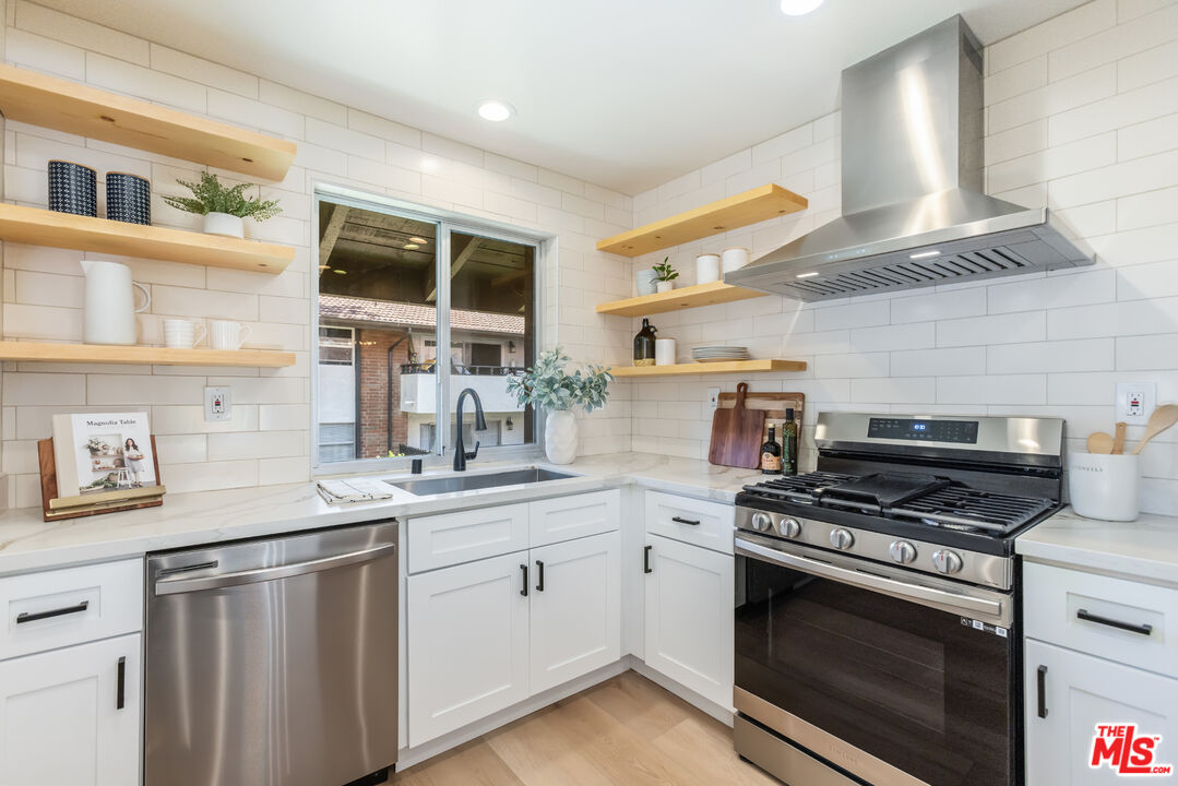 31564 Agoura Rd Unit: 8