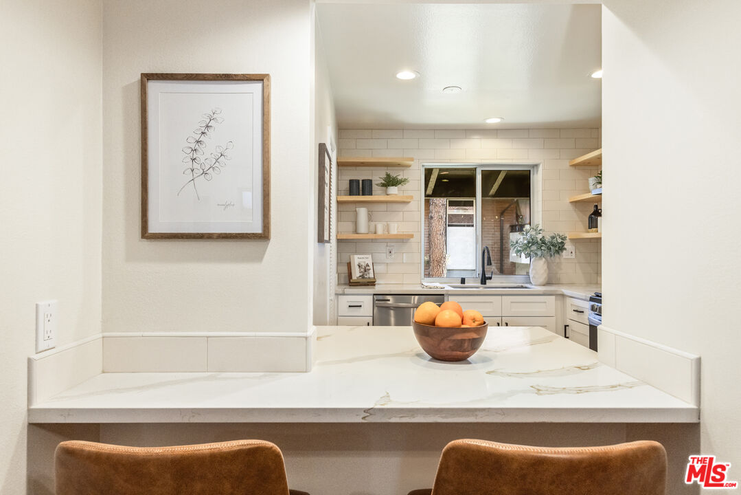31564 Agoura Rd Unit: 8