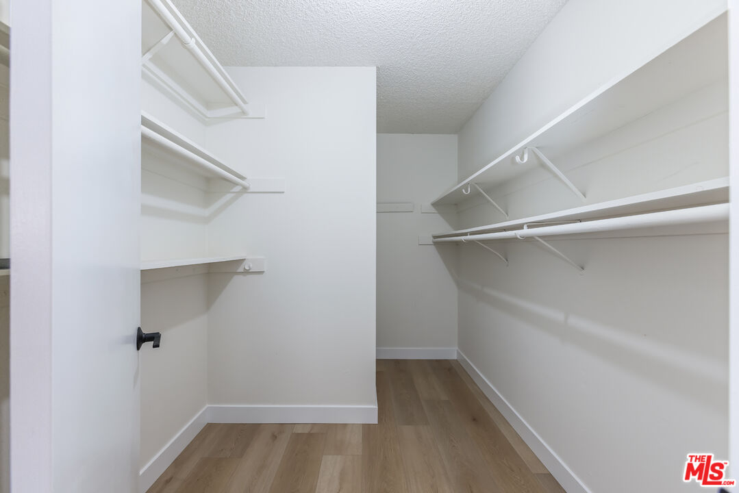 31564 Agoura Rd Unit: 8