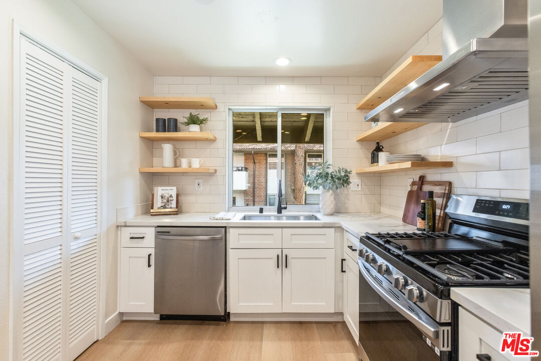 31564 Agoura Rd Unit: 8