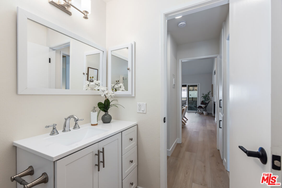 31564 Agoura Rd Unit: 8
