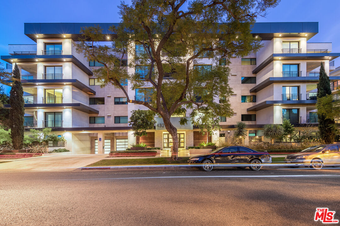 432 N Oakhurst Dr Unit: 502