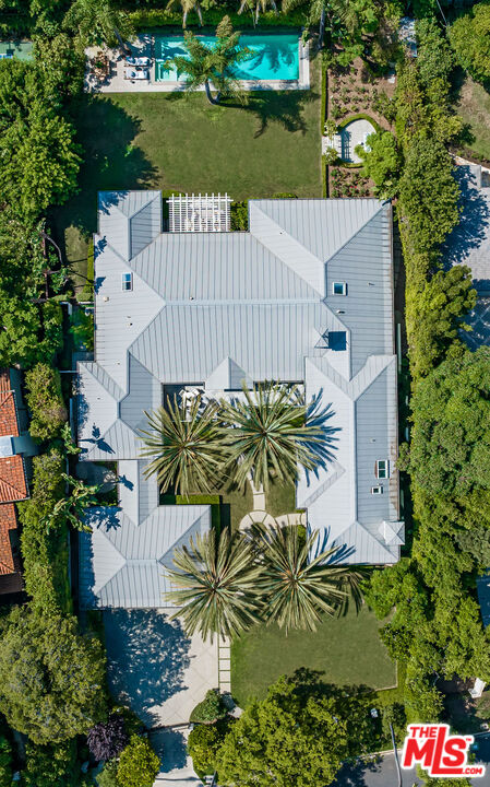 151 N Bristol Ave