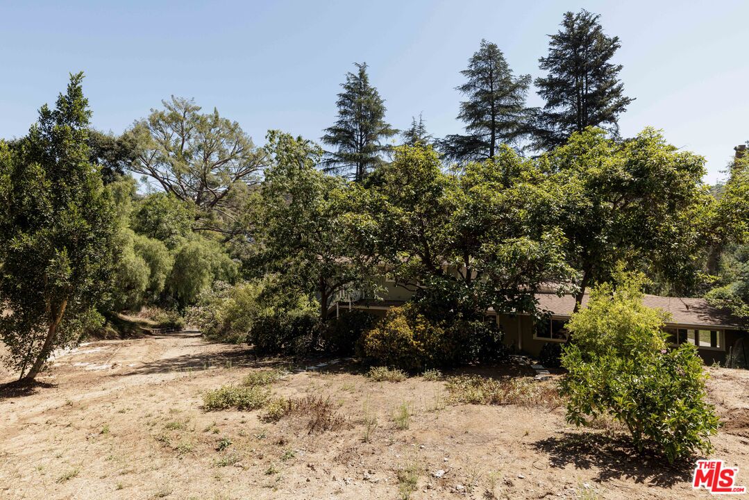 9618 Arrowood Dr