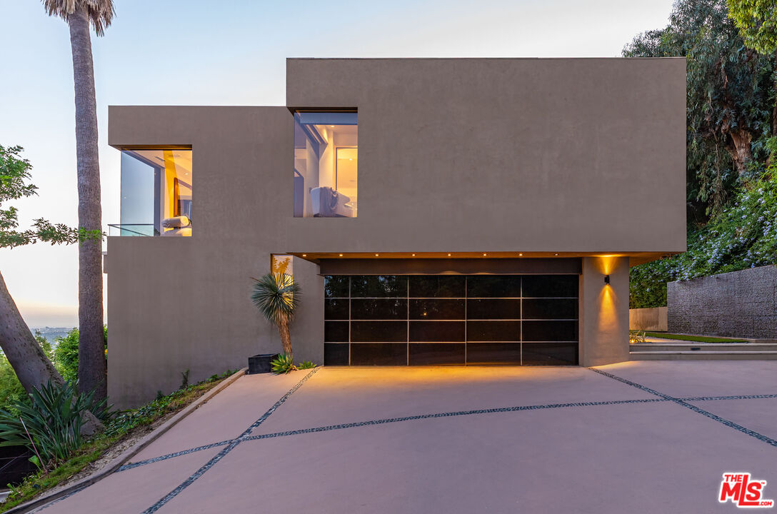 9115 Cordell Dr