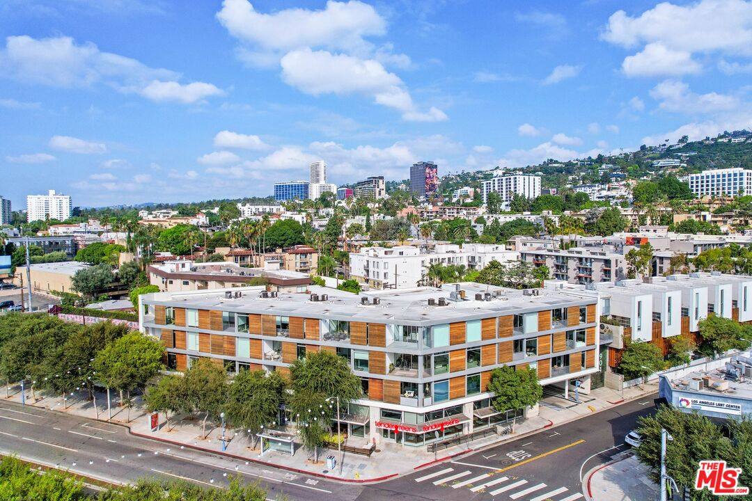 901 Hancock Ave Unit: 302