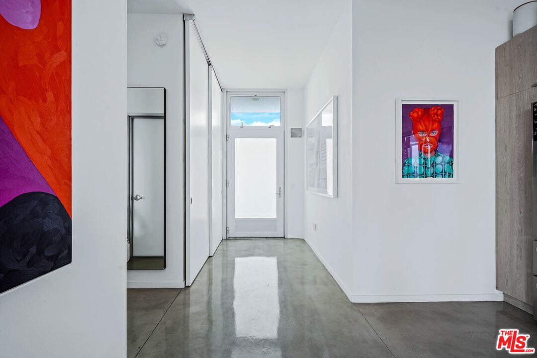 901 Hancock Ave Unit: 302