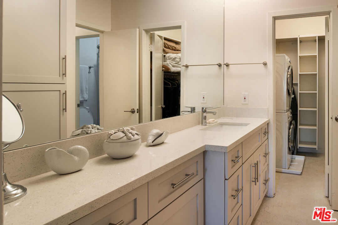 8960 Cynthia St Unit: 110