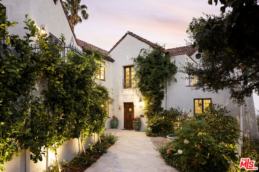 4808 Bonvue Ave
