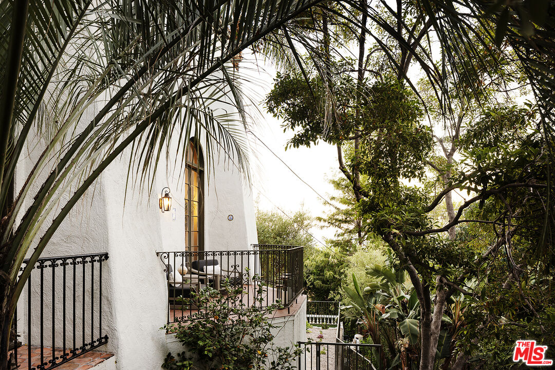 4808 Bonvue Ave