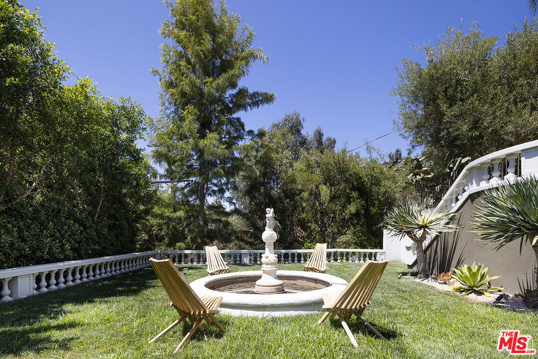 4808 Bonvue Ave