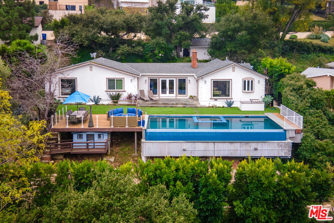 14367 Mulholland Dr