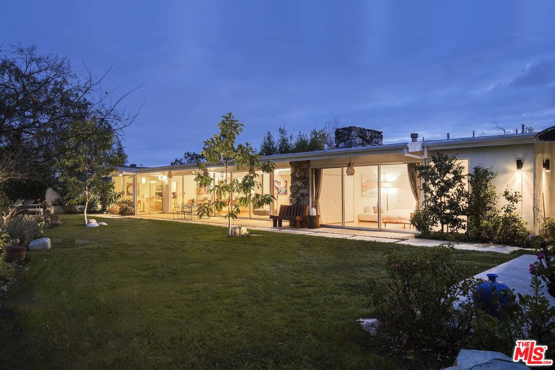 1023 Maybrook Dr