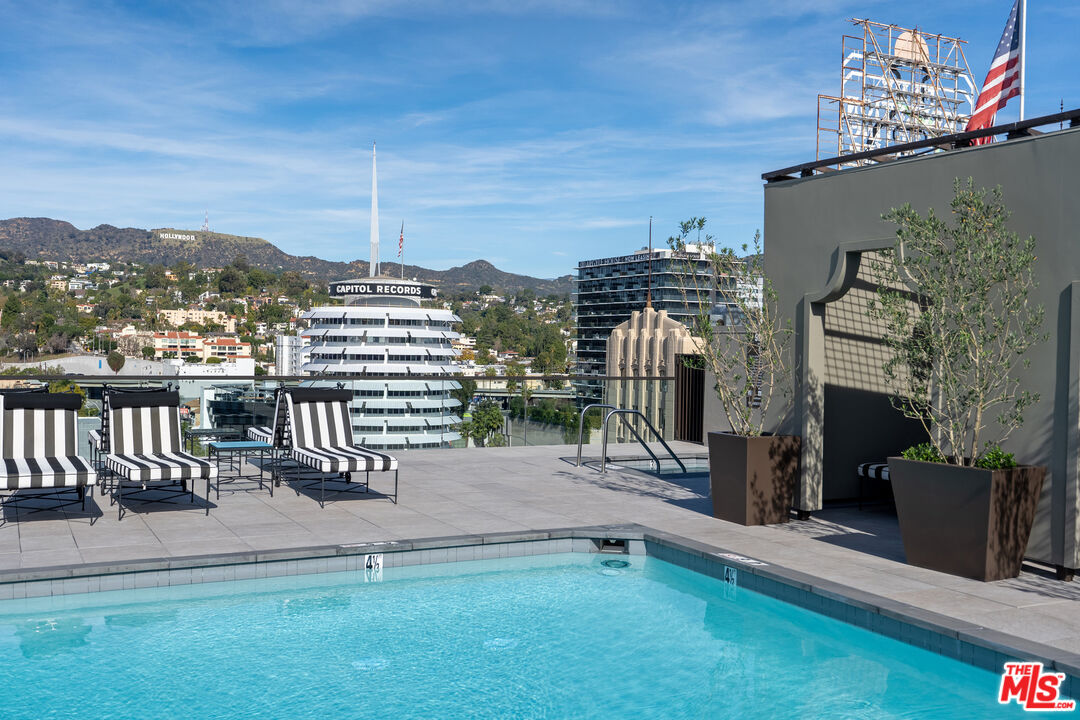 1645 Vine St Unit: 506