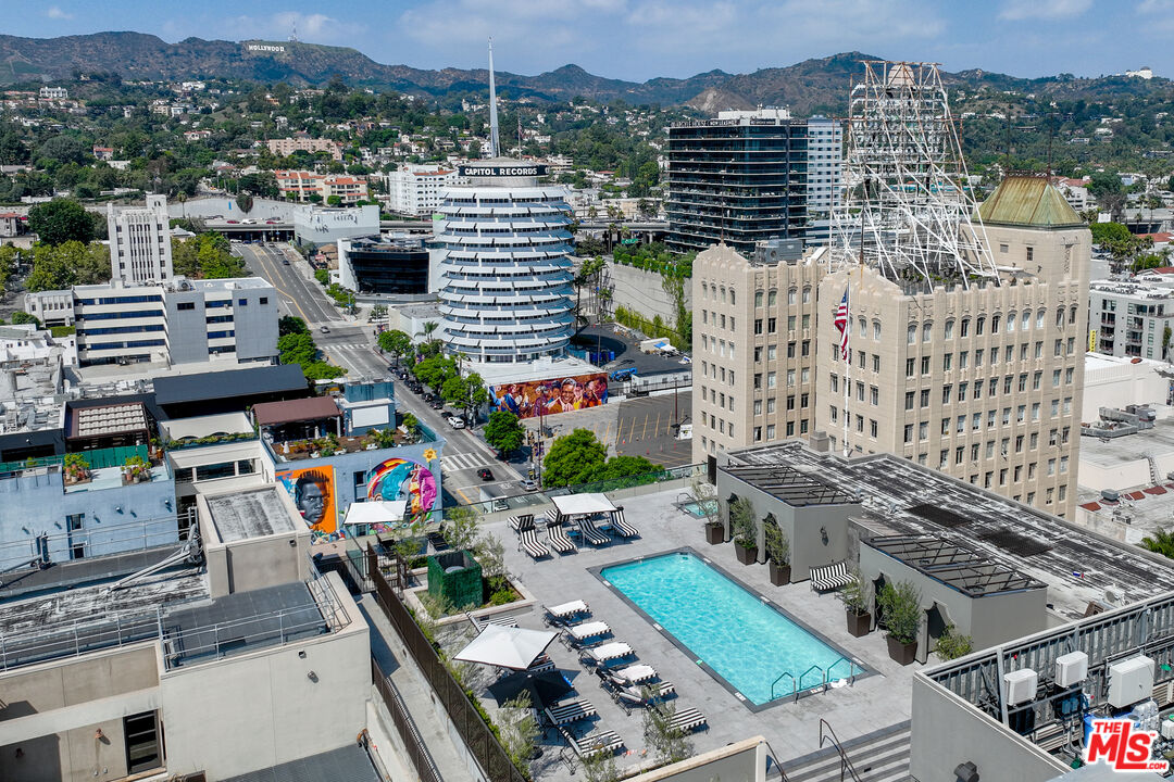 1645 Vine St Unit: 506
