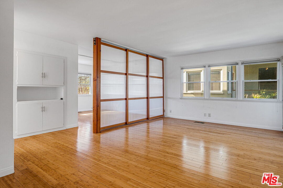 219 3rd Ave