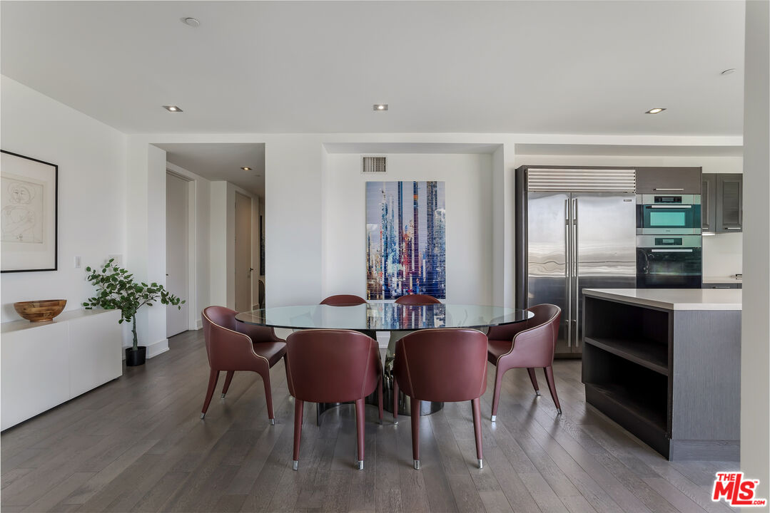 432 N Oakhurst Dr Unit: PH506