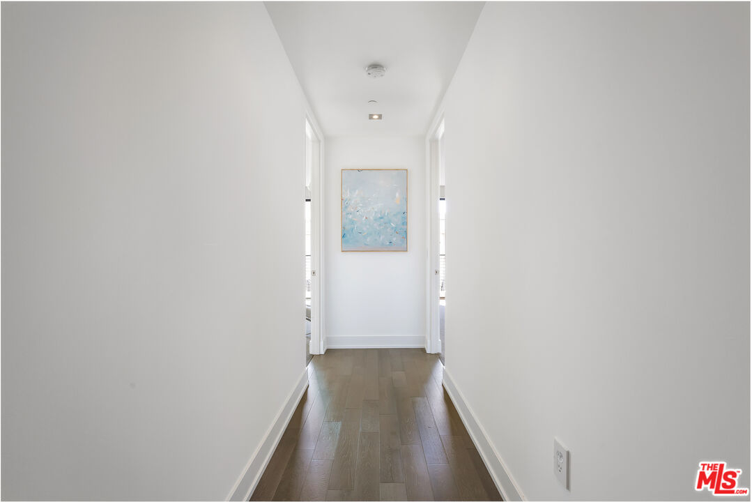 432 N Oakhurst Dr Unit: PH506