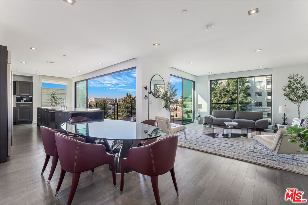 432 N Oakhurst Dr Unit: PH506