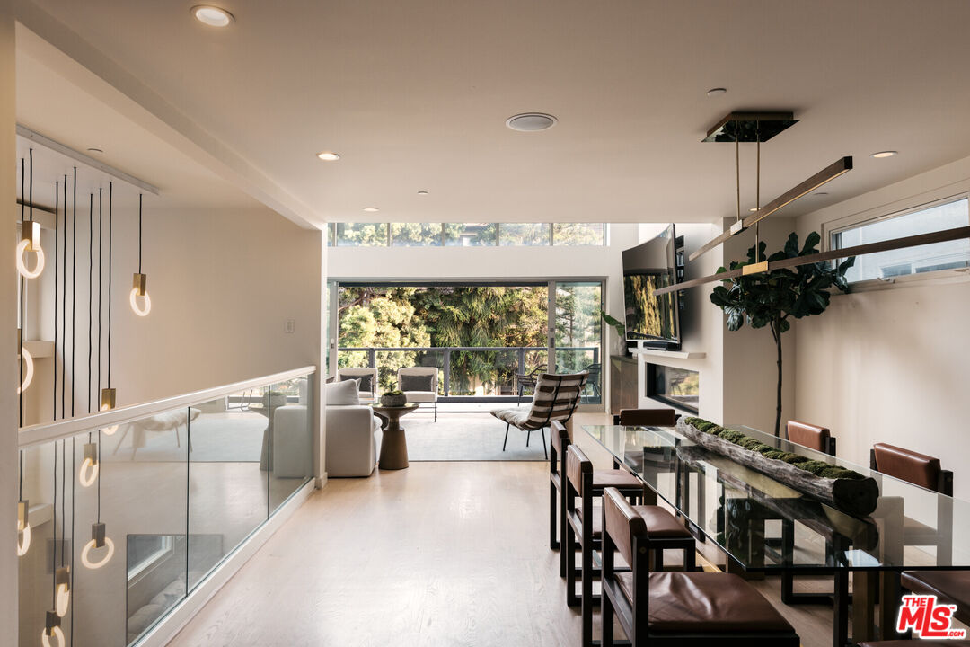 17 26th Ave