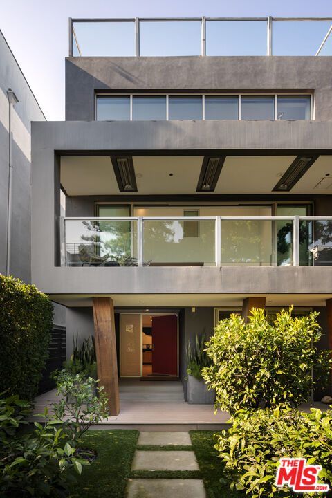 17 26th Ave