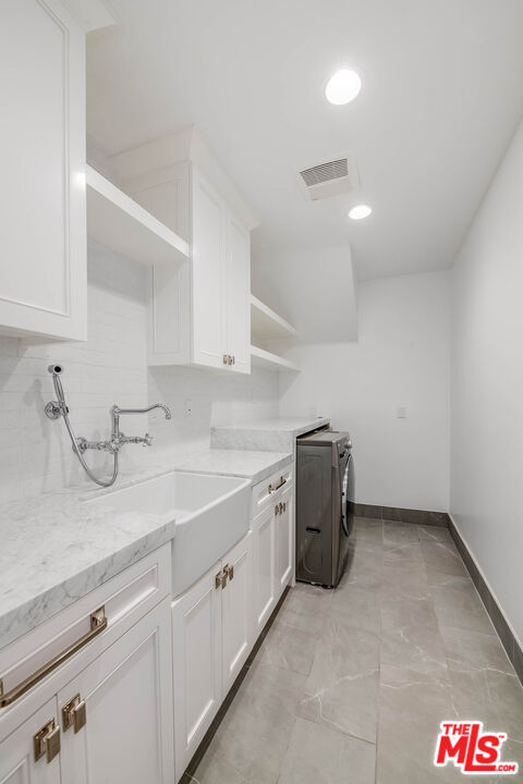 1348 Marinette Rd