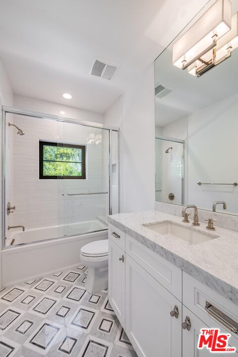 1348 Marinette Rd