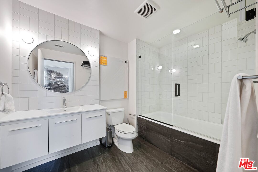 901 Hancock Ave Unit: 301