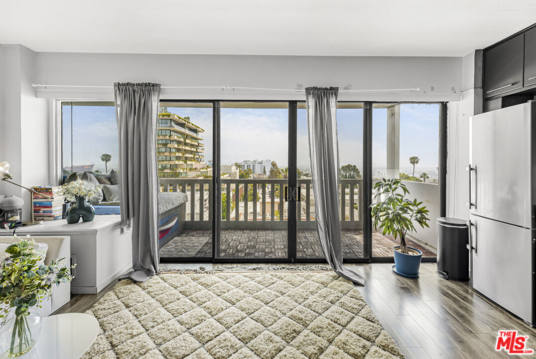 999 N Doheny Dr Unit: 508