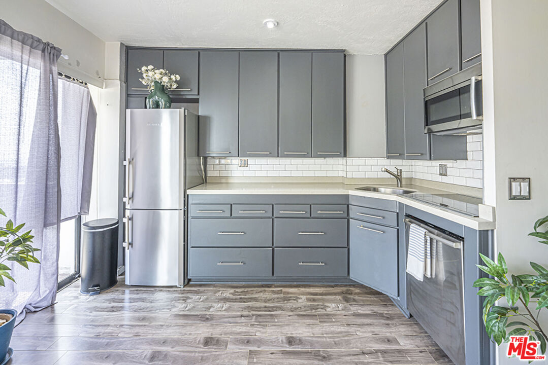 999 N Doheny Dr Unit: 508
