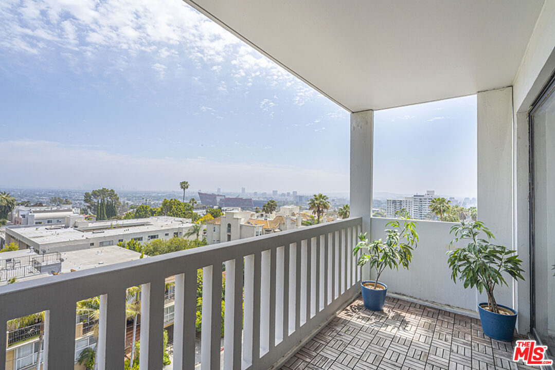 999 N Doheny Dr Unit: 508