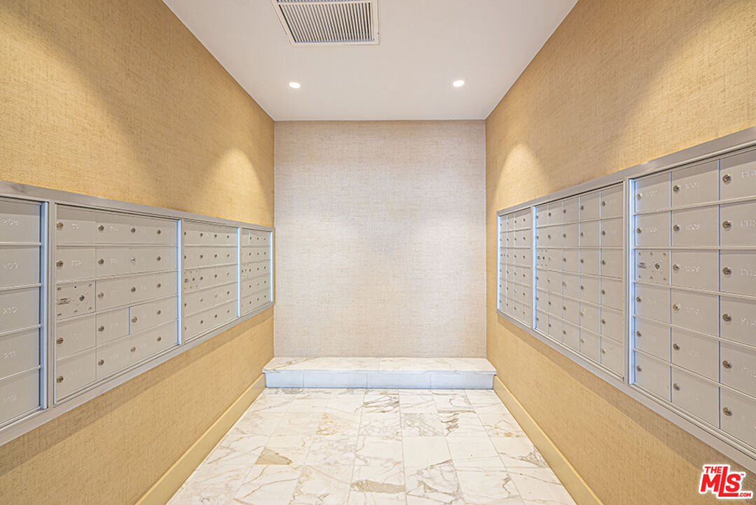 999 N Doheny Dr Unit: 508