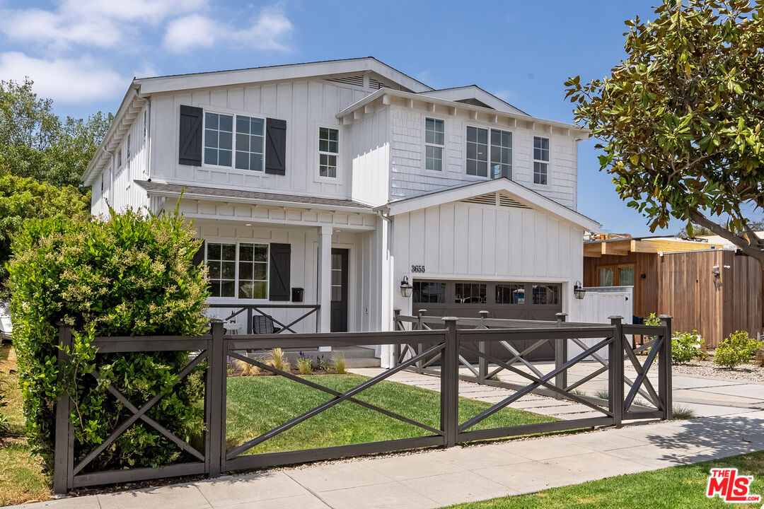 3655 Meier St
