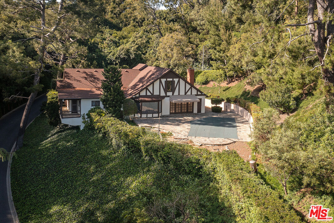 1116 Calle Vista Dr