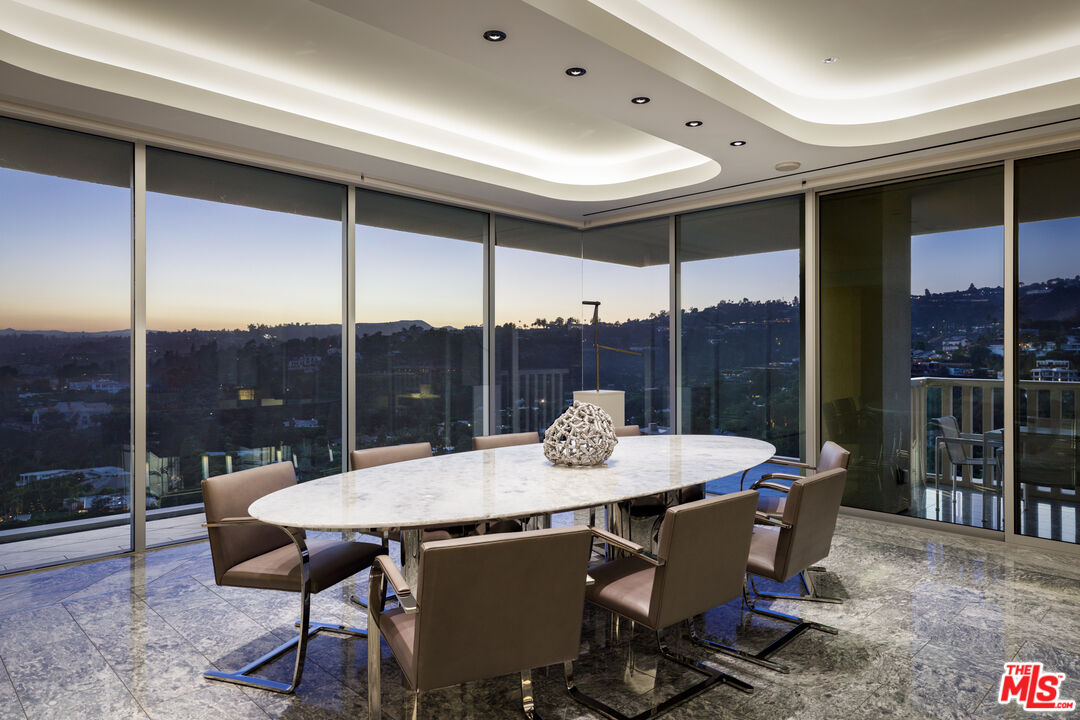9255 Doheny Rd Unit: 2901-03
