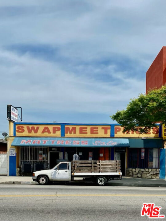 13416 Van Nuys Blvd