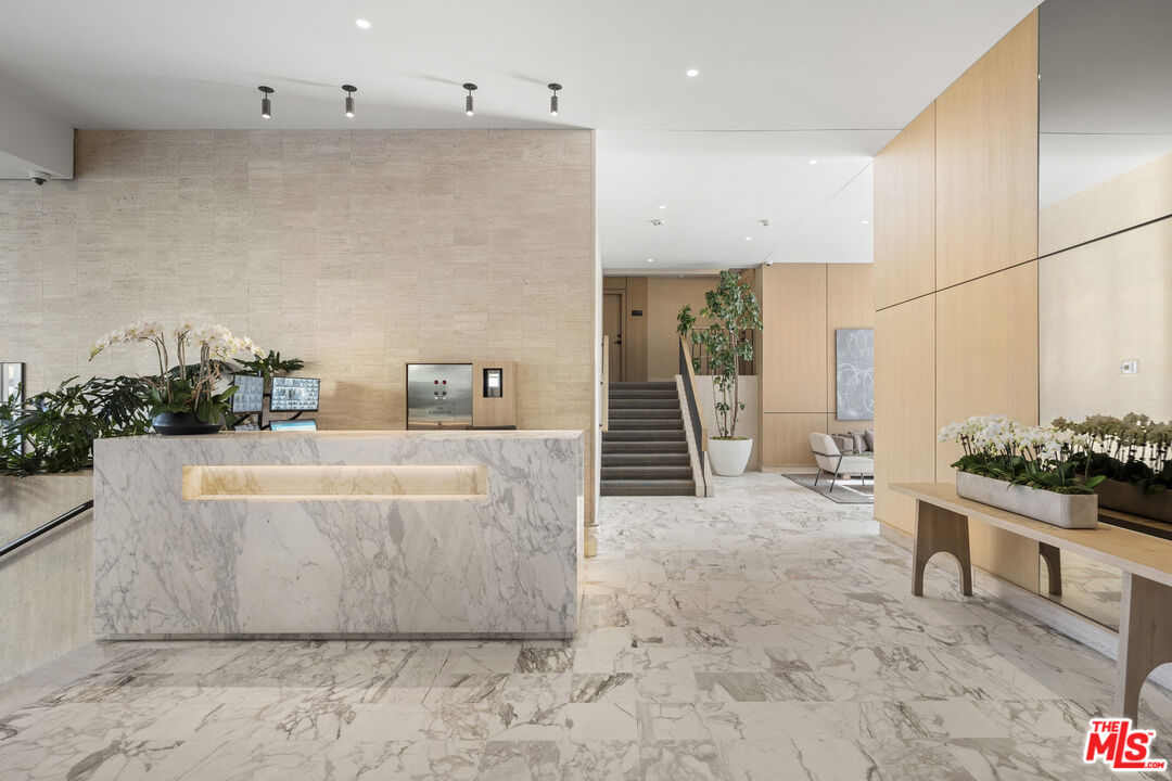 999 N Doheny Dr Unit: 1212