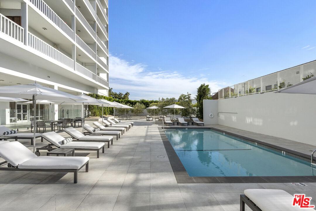 999 N Doheny Dr Unit: 1212