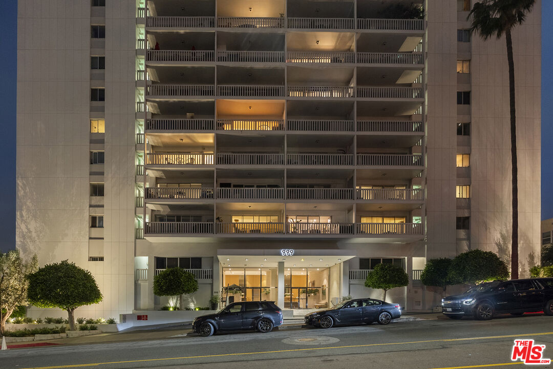 999 N Doheny Dr Unit: 1212