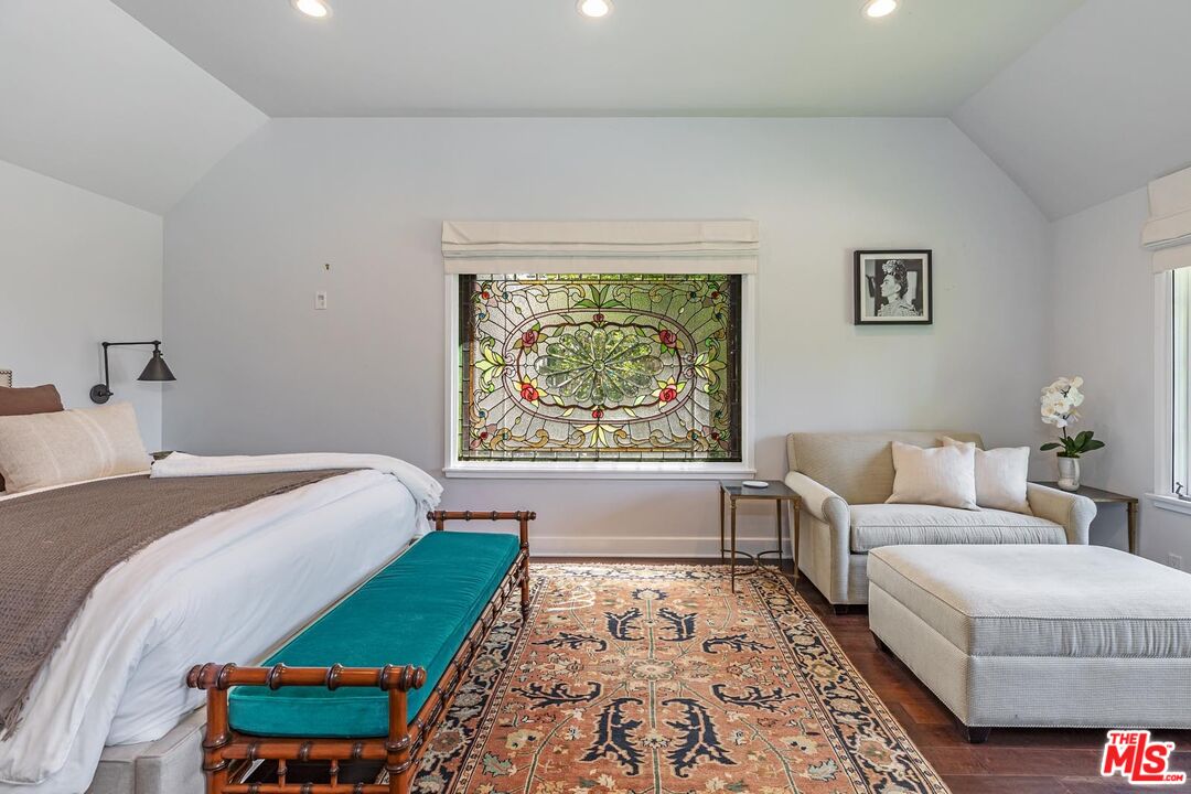 1475 N Doheny Dr