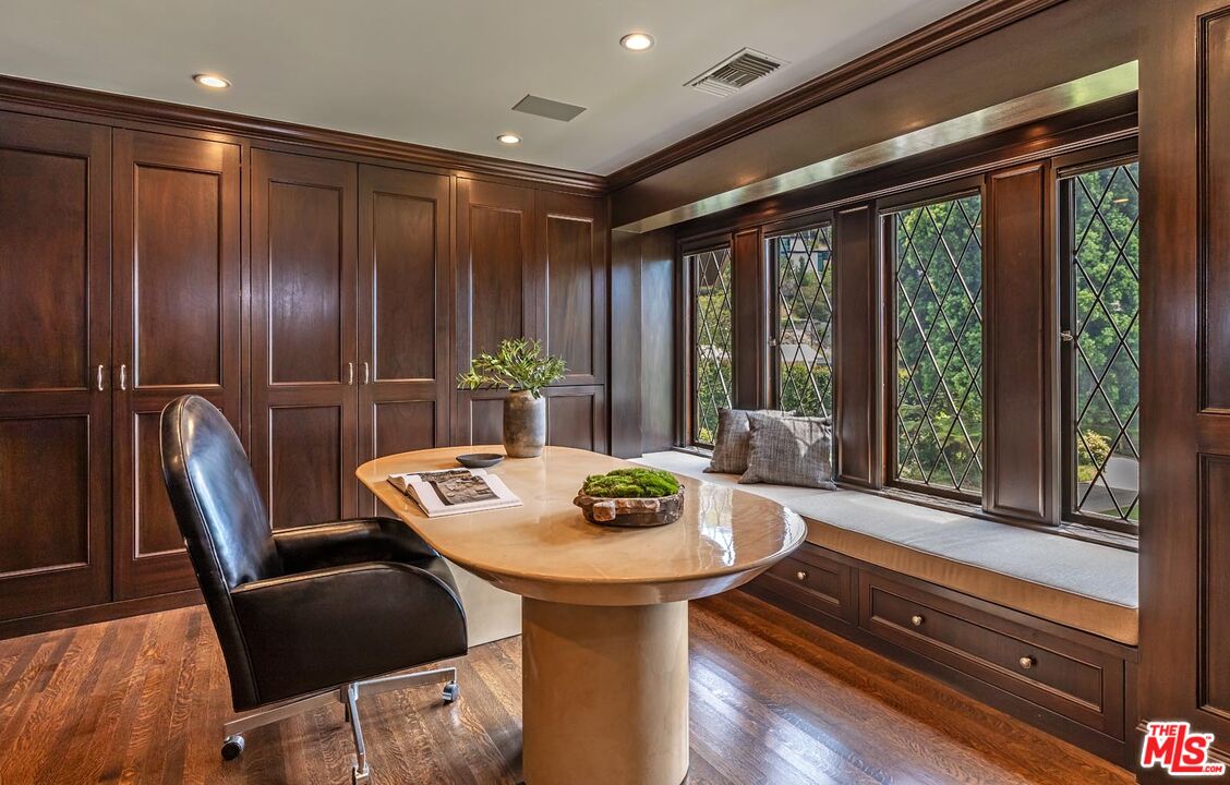 1475 N Doheny Dr
